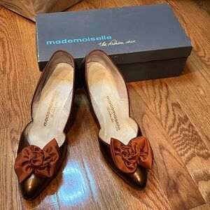 Women's Shiny Cinnamon Heels with Bow